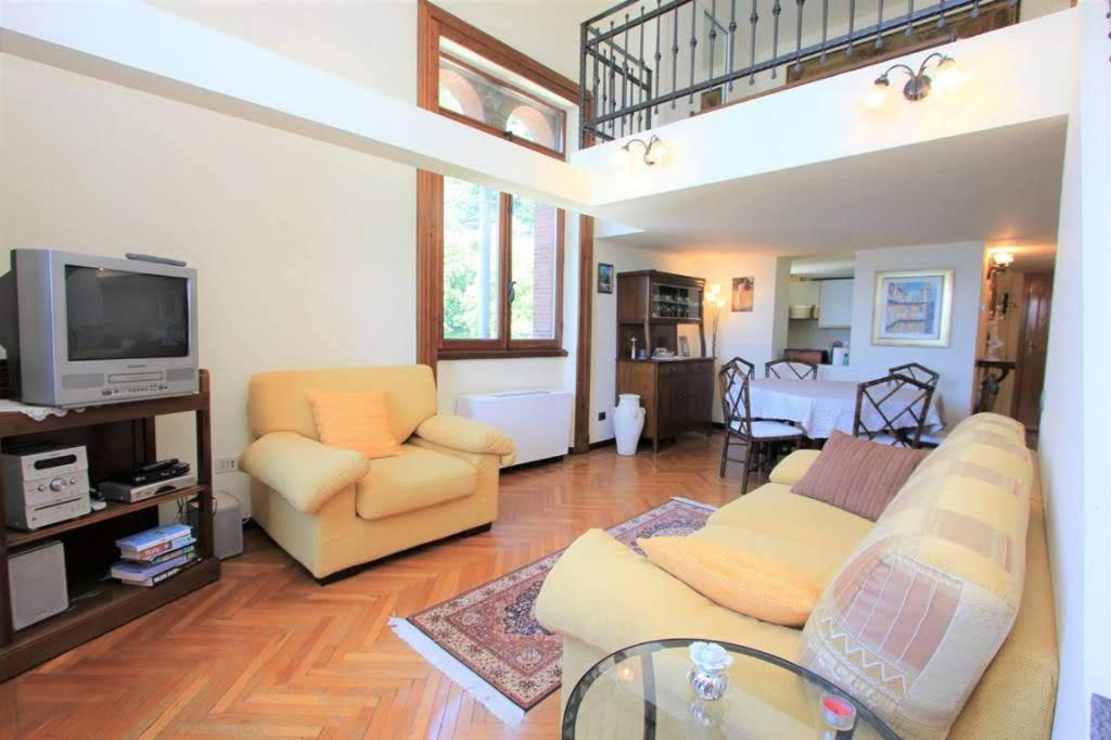 Charming Apartment Lake Front Acquaseria Εξωτερικό φωτογραφία